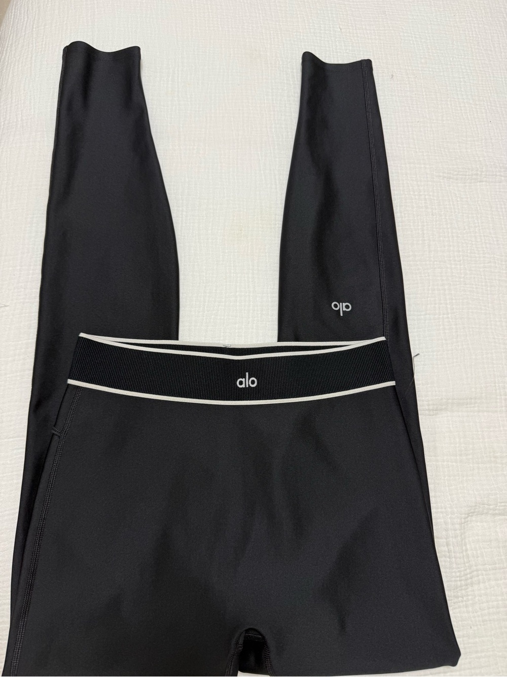 ALO Yoga Black Leggings with White Trim